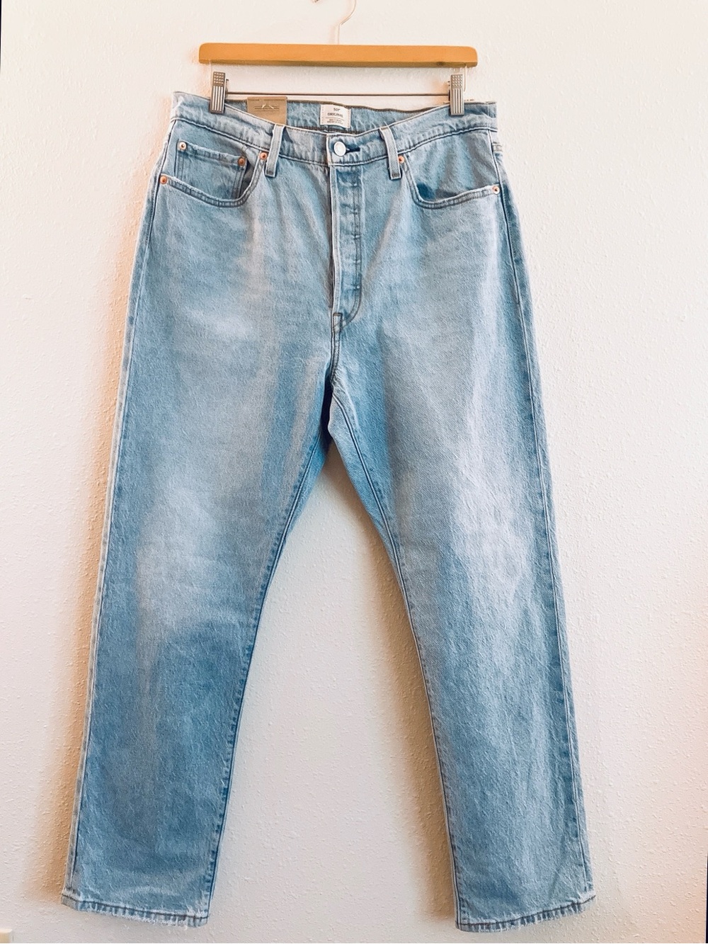 Levi’s 501 Original Jeans Button Fly High Rise Straight Leg Light Wash Size 33